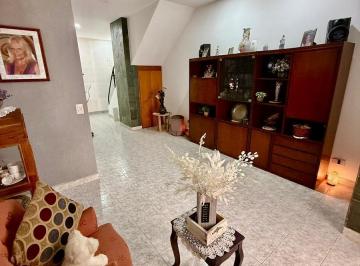 PH · 111m² · 4 Ambientes · PH en Villa Urquiza
