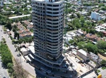 Departamento · 170m² · 6 Ambientes · 2 Cocheras · Torres Brickell - Penthouse con La Mejor Vista Al Rio - Piso 19 - 2 Cocheras