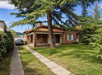 Casa · 252m² · 2 Dormitorios · Inmoestate Vende Casa en Chacras de Coria, Lujan de Cuyo, Mendoza
