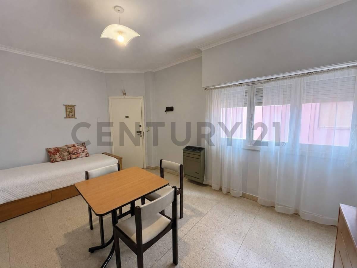 Ph 2 amb, 46m² en Chauvin con patio