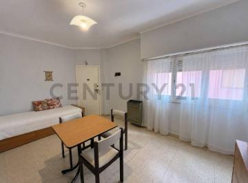 PH · 46m² · 2 Ambientes · PH 2 Ambientes con Patio en Chauvin