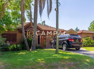 Casa · 210m² · 5 Ambientes · 1 Cochera · Casa en Venta Ubicado en Banco Provincia, Moreno, G. B. a. Zona Oeste