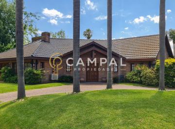 Casa · 287m² · 5 Ambientes · 1 Cochera · Casa en Venta Ubicado en Banco Provincia, Moreno, G. B. a. Zona Oeste