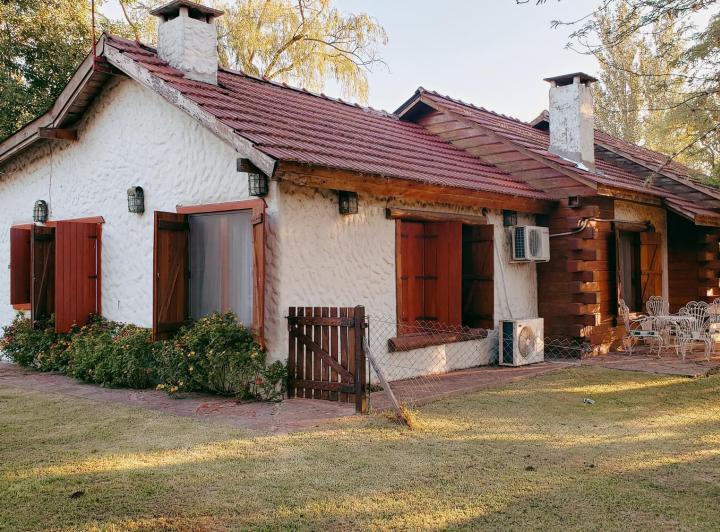 Casa · 200m² · 5 Ambientes · 1 Cochera