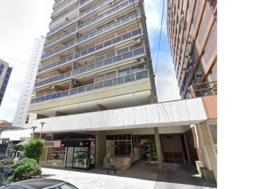 Frente edificio · Departamento de Categoría en Alquiler