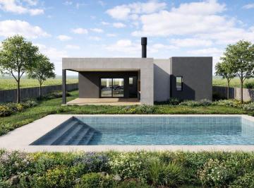 Casa · 138m² · 44 Ambientes · 1 Cochera · Casa en Venta a Estrenar en Santa Elisa, Pilar del Este