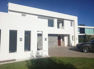 Casa · 420m² · 5 Ambientes · 1 Cochera · Casa en Venta Ubicado en Terravista, General Rodríguez, G. B. a. Zona Oeste