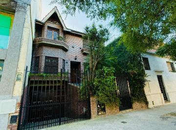 Casa · 173m² · 4 Ambientes · 1 Cochera · Venta de Casa 4 Ambientes en Parque Chacabuco