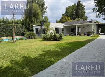 Casa · 140m² · 3 Ambientes · Casa en Mapuche Country Club, Pilar