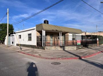 Casa · 107m² · 3 Ambientes · ¡Vdo Casa 3 Dorm. Muy Comoda ¡Zna Sur Apta Bancor ¡Ideal Inversion