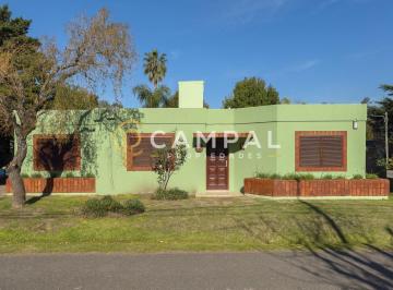 Casa · 160m² · 3 Ambientes · 1 Cochera · Casa en Alquiler en Banco Provincia, Francisco Álvarez, Moreno