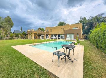 Casa · 390m² · 5 Ambientes · 2 Cocheras · Casa en Alq. Temporario en Santa Ana, Moreno, G. B. a. Zona Oeste