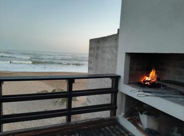 Casa · 182m² · 5 Ambientes · Casa Frente Al Mar en Venta en Mar del Sur