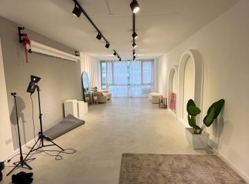 Departamento · 64m² · 2 Ambientes · Oficina en Flores en Excelente Estado a La Venta!