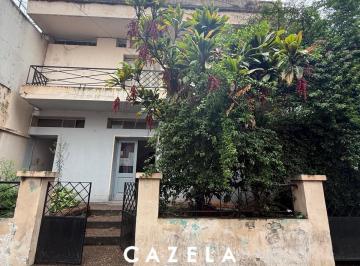 Casa · 250m² · 4 Ambientes · Casa en Venta en Cordoba Al 100