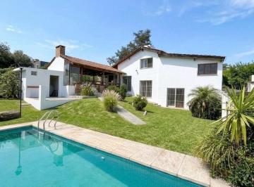 Casa de 7 ambientes, Villa Carlos Paz · Venta Casa de 4 Dorm. con Piscina a 50 m de Ruta 38 en Villa del Lago - Villa Carlos Paz