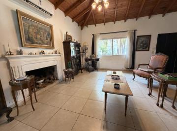 Casa · 120m² · 4 Ambientes · 1 Cochera · Casa en Escobar
