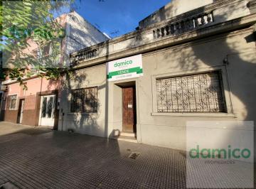 Casa · 128m² · 4 Ambientes · Venta Casa 4 Ambientes en Parque Patricios con Patio y Terraza