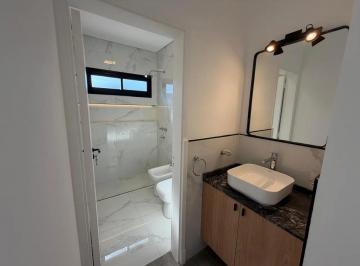Casa · 78m² · 3 Ambientes · 1 Cochera · Casa en Villa El Paraiso