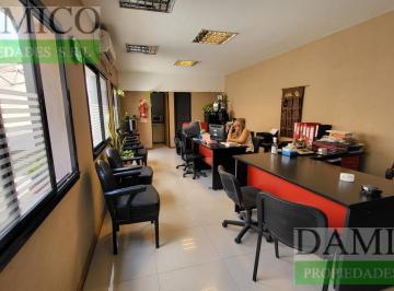 Bodega-Galpón · 645m² · Venta Galpon en Parque Patricios con Oficinas