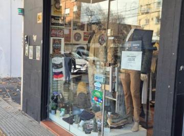 Local comercial de 1 ambiente, Vicente López · Estratégico Local Comercial en Alquiler!