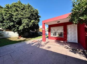 Casa · 65m² · 4 Ambientes · 2 Cocheras · Casa con Gran Patio, Pileta y Cochera Múltiple Sobre 243 m² – Zona Estratégica Tigre