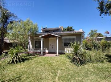 Casa · 90m² · 4 Ambientes · 1 Cochera · Venta Casa 4 Ambientes en Barrio Parque Sakura, Exaltación de La Cruz
