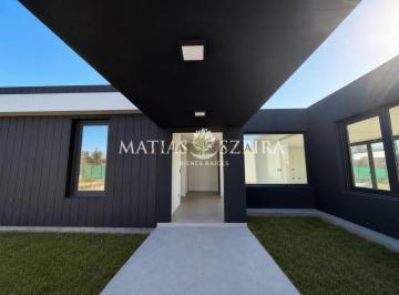 Casa · 171m² · 4 Ambientes · Casa en Venta en Prados del Oeste de 4 Ambientes