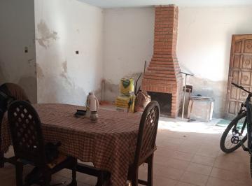 Casa de 4 ambientes, La Rioja · La Propiedad Posee Escritura