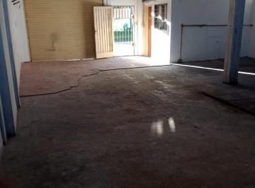 Bodega-Galpón · 120m² · Galpón en Alquiler Zona Céntrica de Garin