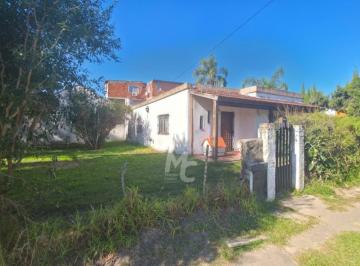 Casa · 400m² · 3 Ambientes · Casa en Venta a Refaccionar en Troncos del Talar