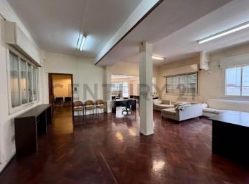 Oficina comercial · 254m² · 6 Ambientes · Alquiler Oficina en Monserrat