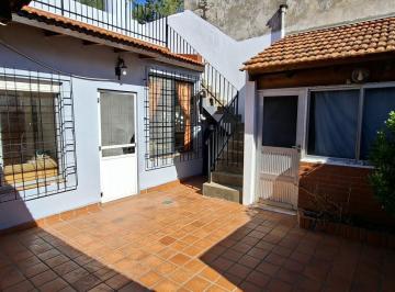 Casa · 116m² · 4 Ambientes · 2 Cocheras · Casa de 4 Ambientes en Planta Baja con Patio, Terraza y Cochera - en Venta