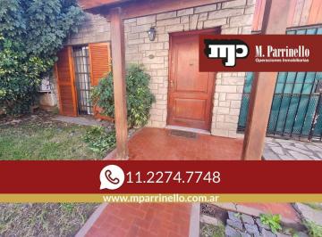 Casa · 116m² · 4 Ambientes · 2 Cocheras · Casa de 4 Ambientes en Planta Baja con Patio, Terraza y Cochera - en Venta