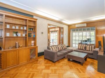 Departamento · 210m² · 4 Ambientes · Venta de Departamento en Recoleta con Balcón