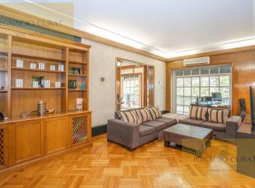 Departamento · 210m² · 4 Ambientes · Venta de Departamento en Recoleta con Balcón