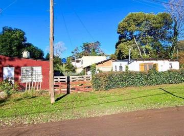 Casa · 100m² · 3 Ambientes · 1 Cochera · Venta Terreno en Esquina con Dos Unidades
