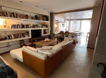 Casa · 153m² · 4 Ambientes · PH Tipo Casa 4 Ambientes Única con Terraza y Pileta en Balvanera