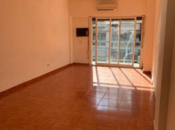 Departamento de 1 ambiente, Congreso · Gran Amb Divisible Balcón Sarmiento y Riobamba