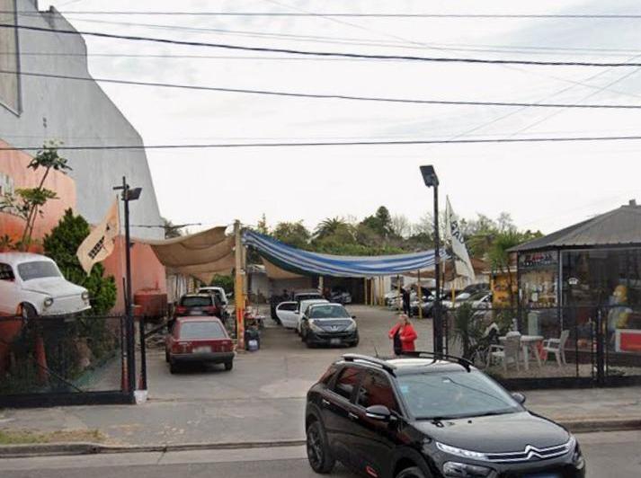 Local comercial · 90m² · 20 Cocheras
