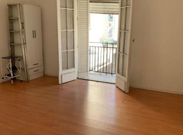 Departamento de 1 ambiente, Centro / Microcentro · Ambiente Al Frente con Balcon Estilo Antiguo Balcón Cocina y Baño Paraná y Perón
