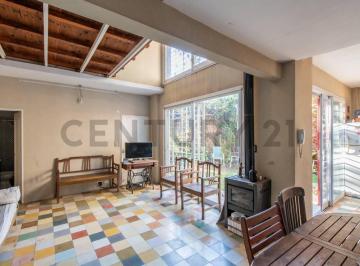 Casa · 178m² · 4 Ambientes · 1 Cochera · Casa 4 Amb (Multifamiliar)