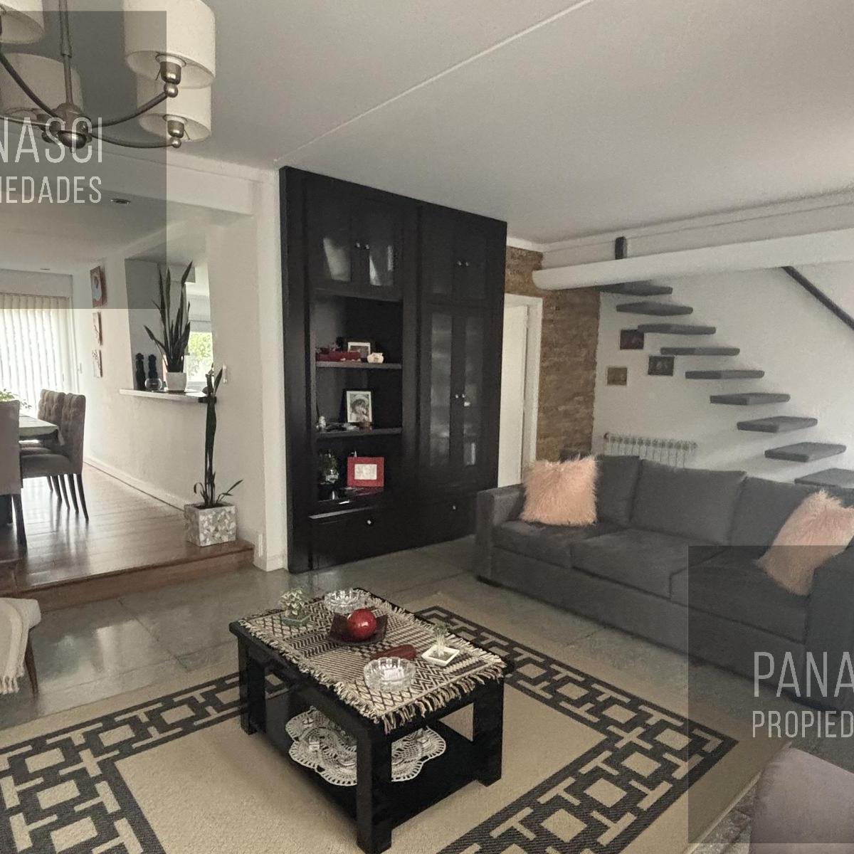 Casa 4 dorm, 226m² con cochera y parque — Güemes
