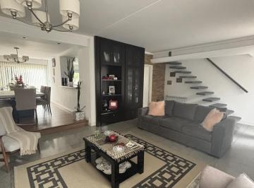 Casa · 226m² · 5 Ambientes · 1 Cochera · Casa en Guemes