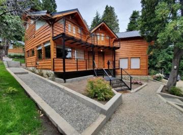 Casa · 330m² · 5 Cocheras · Complejo Turístico en Venta en Villa Arelauquen, Bariloche