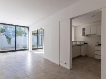 Departamento · 80m² · 4 Ambientes · Venta Departamento 2 Dorm. con Patio - Refineria