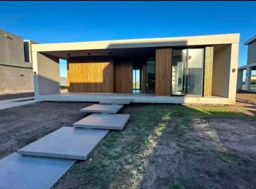 Casa de 4 ambientes, Ezeiza · Casa en Venta a Estrenar en Lares de Canning
