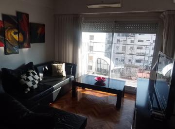 Departamento · 71m² · 3 Ambientes · Imperdible 3 Amb C/ Balcón Corrido y Patio en Almagro