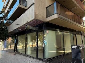 Local comercial · 70m² · 2 Ambientes · Local en Nueva Córdoba Alquiler Sobre Ambrosio Olmos