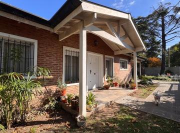 Casa · 130m² · 4 Ambientes · 3 Cocheras · Casa en Venta en Benavidez